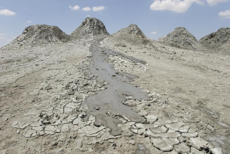 В Азербайджане задумали турмаршрут по грязевым вулканам