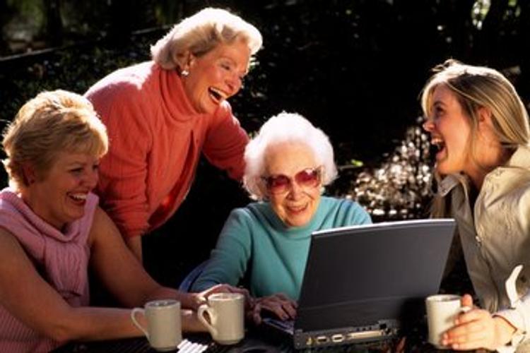 Сочинские бабушки проявили интерес к Интернет- грамотности