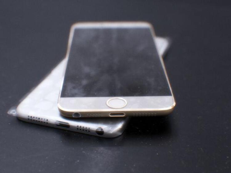 В сеть попали фото нового IPhone 6