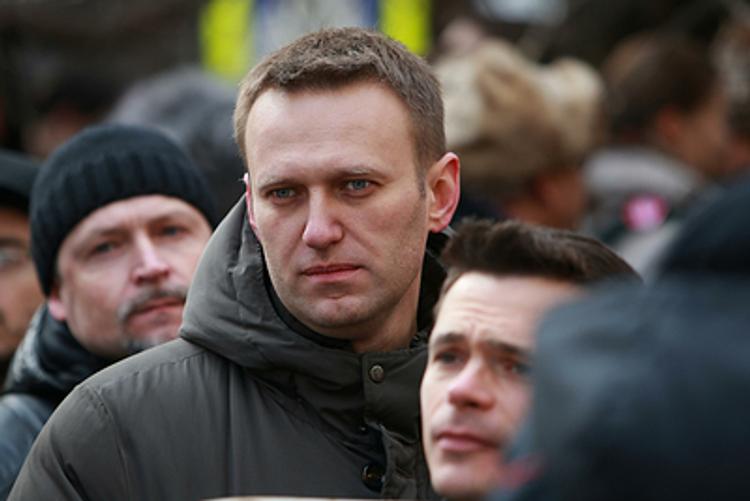 Защита Навального обжаловала его запирание в четырех стенах