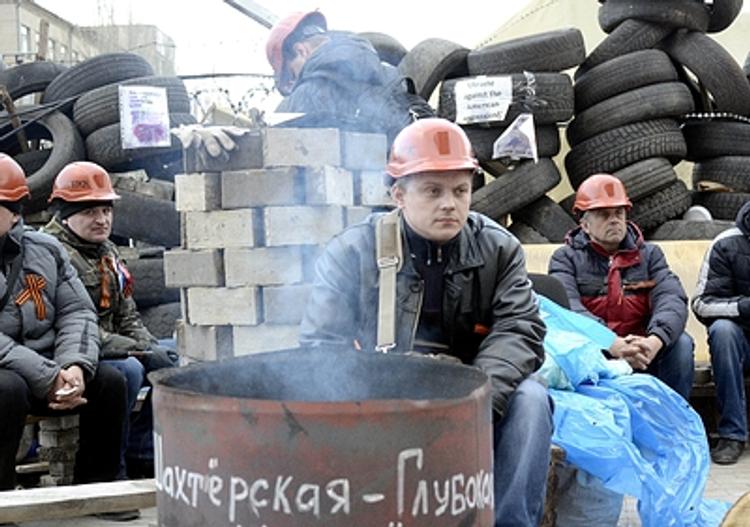 Ни миссию ОБСЕ, ни журналистов в Славянск не пускают (ФОТО)