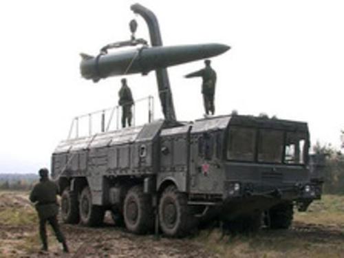 «Искандеры» в небо смотрят хмуро