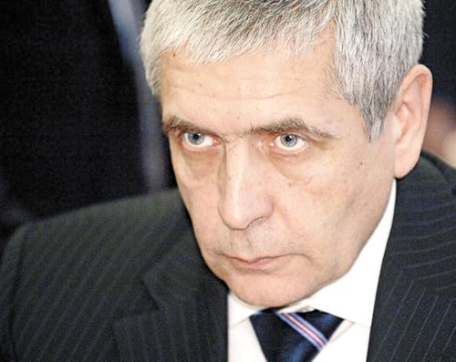 Там царь Кощей над златом чахнет…