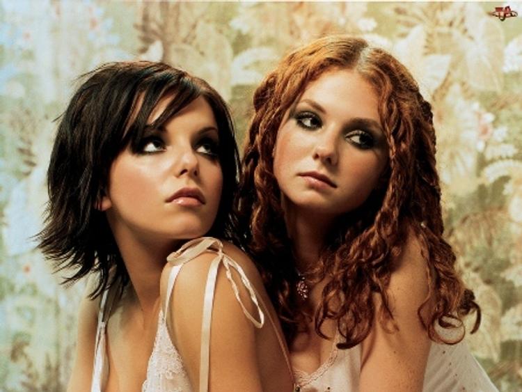 t. A. T. U обошли Spice Girls в опросе журнала Billboard