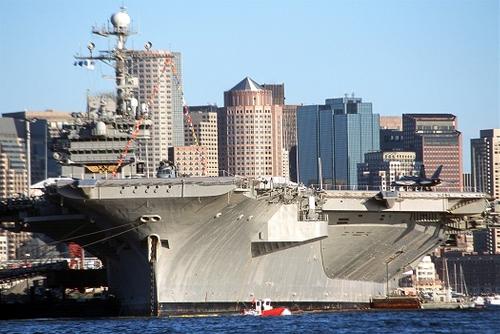 Ястребы мира