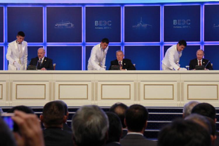 Назарбаев:встреча глав 3-х государств имеет историческое значение