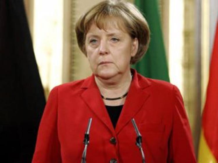 Меркель пригрозила РФ новыми санкциями перед встречей G7