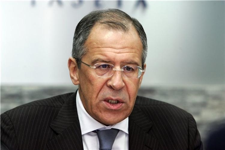 Лавров не советует даже думать о нападении на Крым