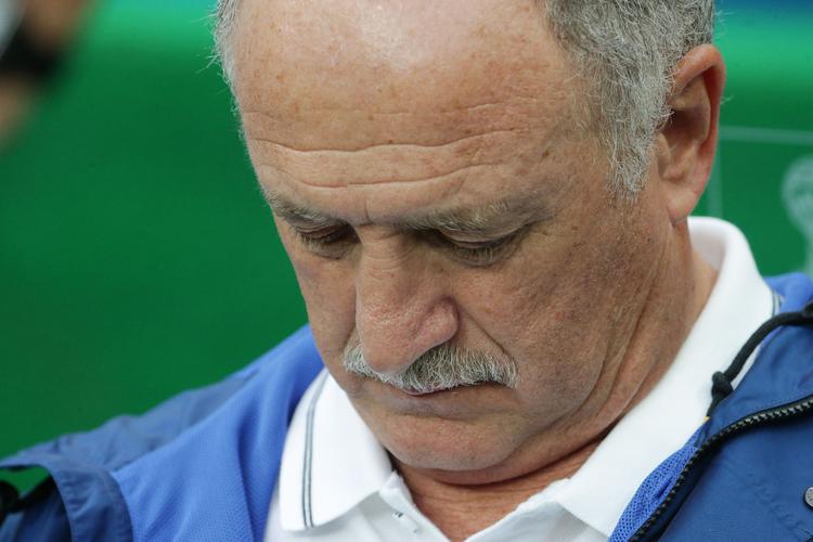 Главный тренер сборной Бразилии отправлен в отставку