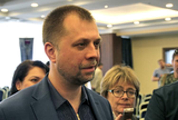 СМИ: Лидер ДНР Александр Бородай уехал в Россию