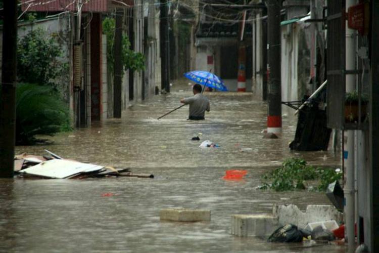В Китае от тайфуна «Калмеджи» пострадали почти 6 миллионов человек