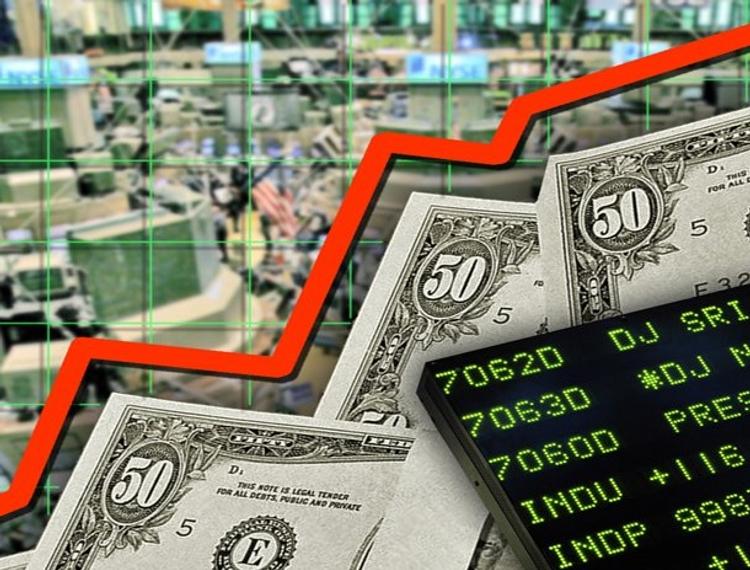 Биржевой курс евро достиг отметки в 100 рублей