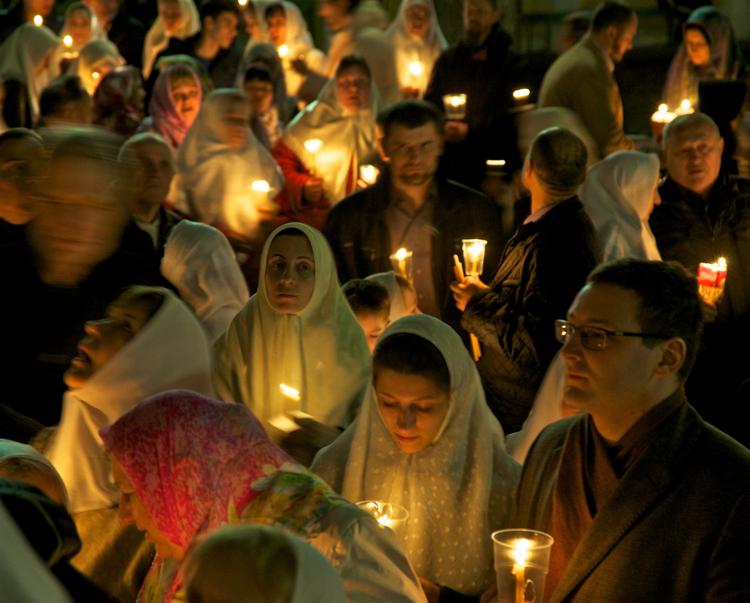 В Киеве состоялся крестный ход в честь Дня Победы