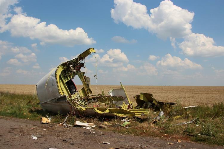 Спасатели искали обломки малайзийского Boeing, а нашли следы кораблекрушения
