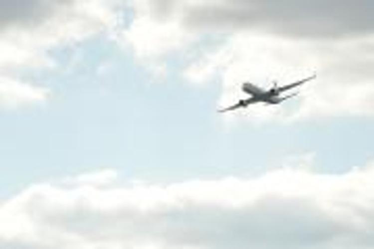 Посадка самолета Embraer-120 на фюзеляж в "Домодедово" прошла благополучно