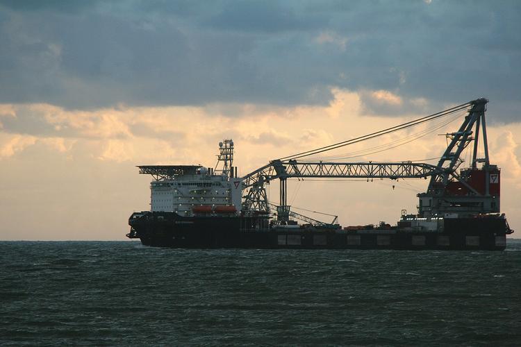 У берегов Малайзии похищен нефтяной танкер