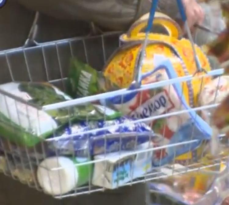 Восемь петербургских депутатов просят Путина не уничтожать еду