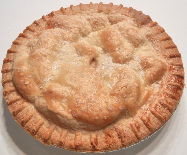 В Татарстане испекли яблочный пирог весом 2 тонны