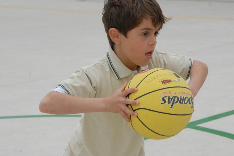 Психологи обнародовали эффективный способ заставить детей заниматься спортом