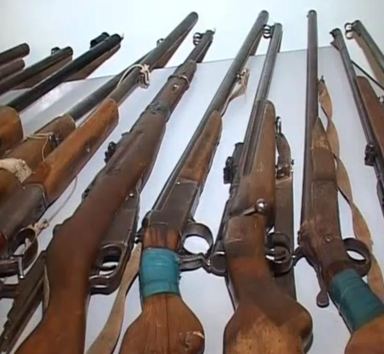 В Петербурге задержали пенсионера, стрелявшего из окна из ружья