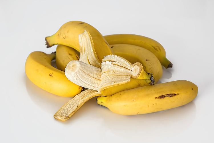 Диетологи: банановая кожура чрезвычайно полезна