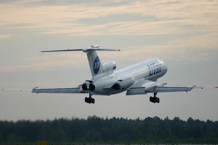 Через полтора часа после вылета Airbus вернулся в аэропорт Хабаровска