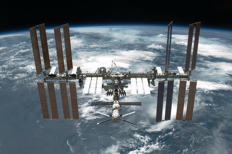 Россия проведет эксперимент по беспроводной передаче энергии в космосе