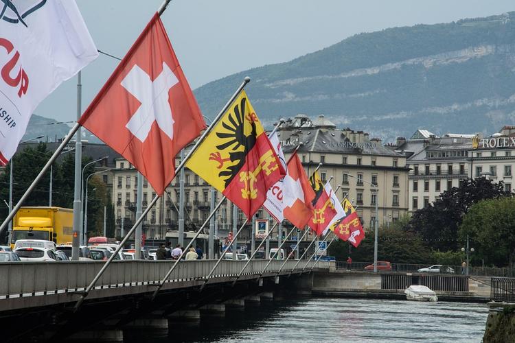 В Женеве ищут террористов, поднят уровень террористической угрозы