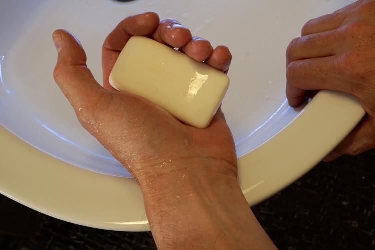 Ученые: мыло может погубить человеческий организм