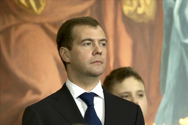 Постановление об экономических мерах против Украины подписал сегодня Медведев