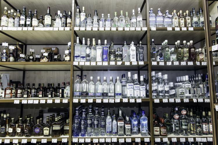 14 российских сайтов больше не могут продавать алкоголь