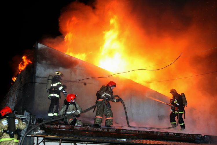 В Новокузнецке в жилом доме вспыхнул пожар, погибли дети