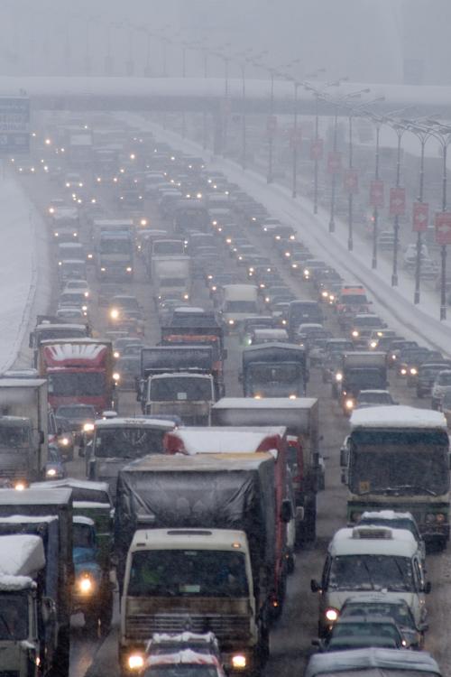 Департамент транспорта предупреждает о серьезных утренних пробках в Москве
