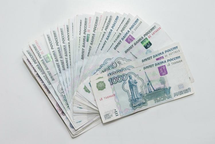 Эксперты утешают россиян: задержек зарплат ожидать не следует