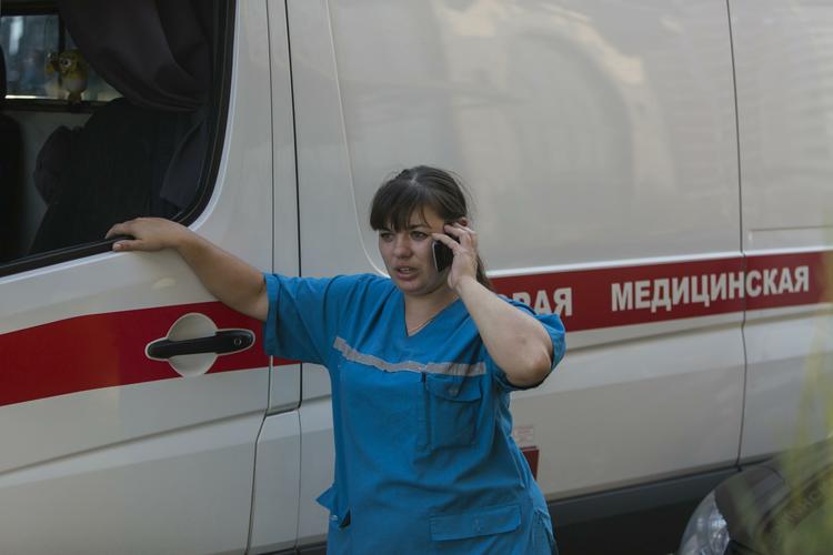 Водитель "скорой помощи" умер в Москве после наезда на пешехода