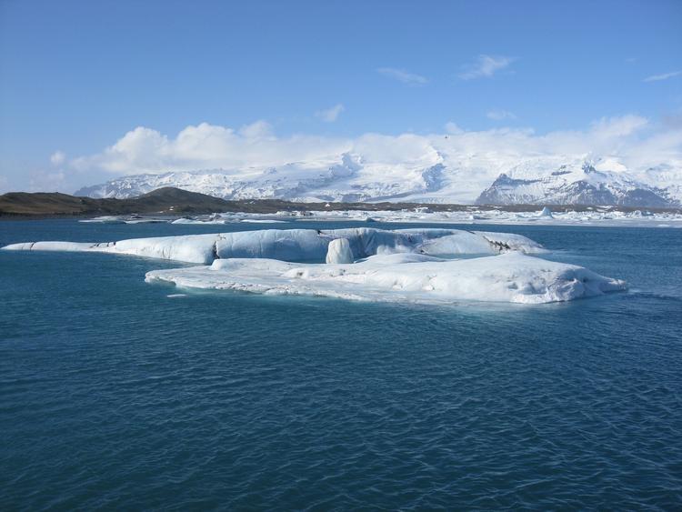 РФ подает в ООН заявку на расширение границ континентального шельфа в Арктике
