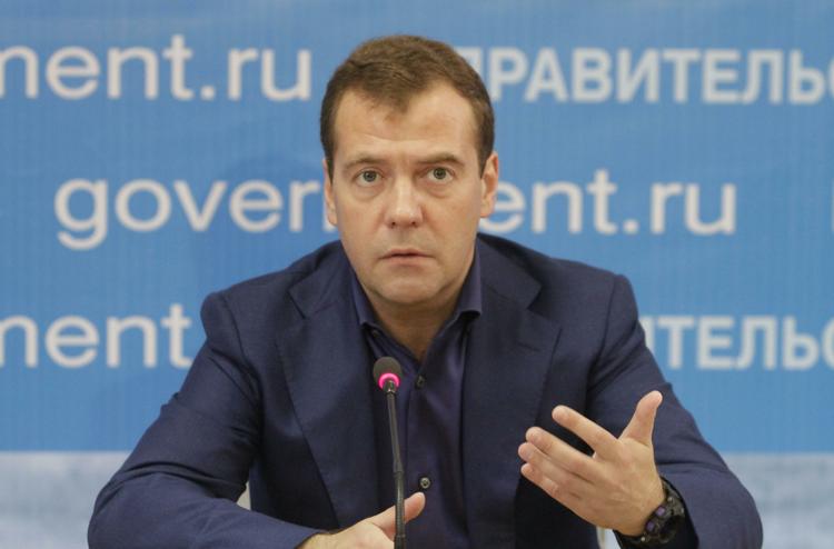 Медведев: никаких политических результатов от антироссийских санкций не будет