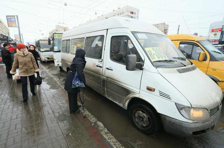 На юго-востоке Москвы произошло ДТП с участием двух маршруток, есть пострадавшие