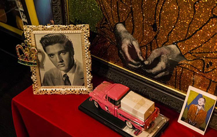 Наследники Элвиса Пресли пытаются отсудить его личные вещи у казино в Вегасе