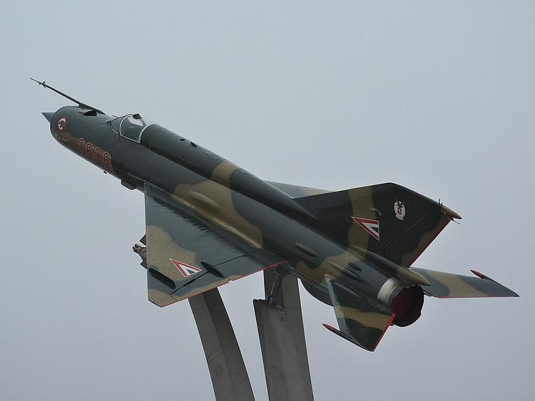 Крушение истребителя сирийских ВВС подтвердили в Минобороны России