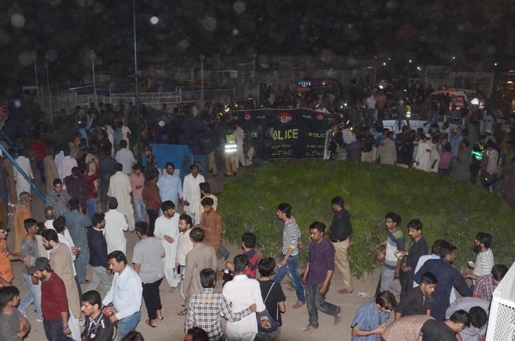 Число жертв взрыва в Пакистане увеличилось до 69 человек