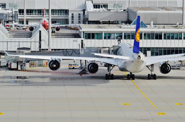 Аэропорт Брюсселя возобновляет часть полетов