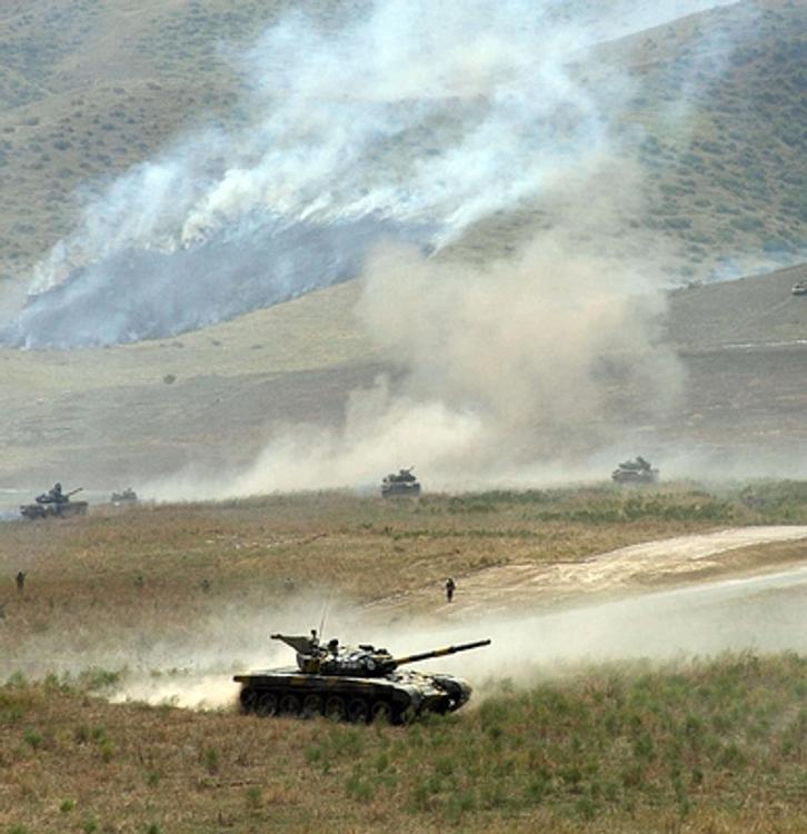 Кремль призывает к перемирию в Нагорном Карабахе