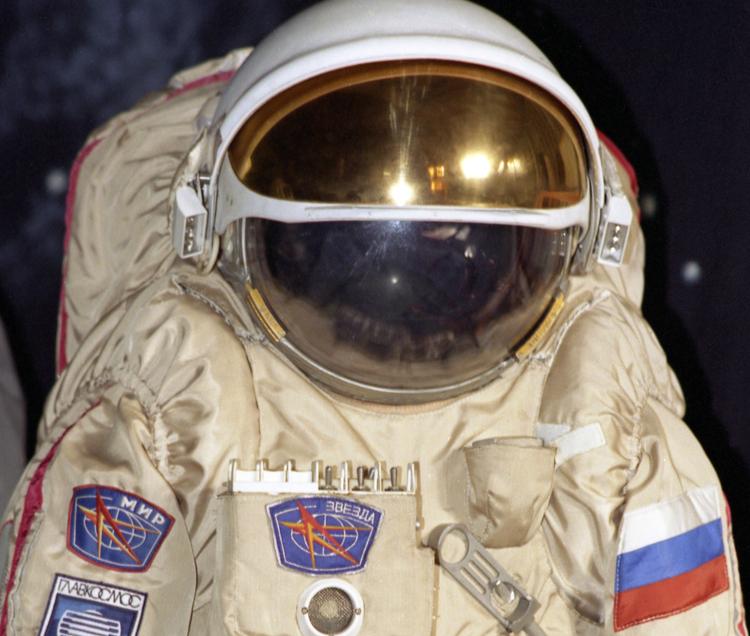 Космонавты рассказали о своей зарплате