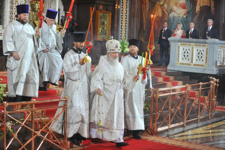 РПЦ осуждает отмену первомайских демонстраций из-за празднования Пасхи