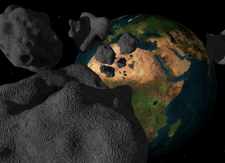 Минувшей ночью над Землей пролетели два астероида
