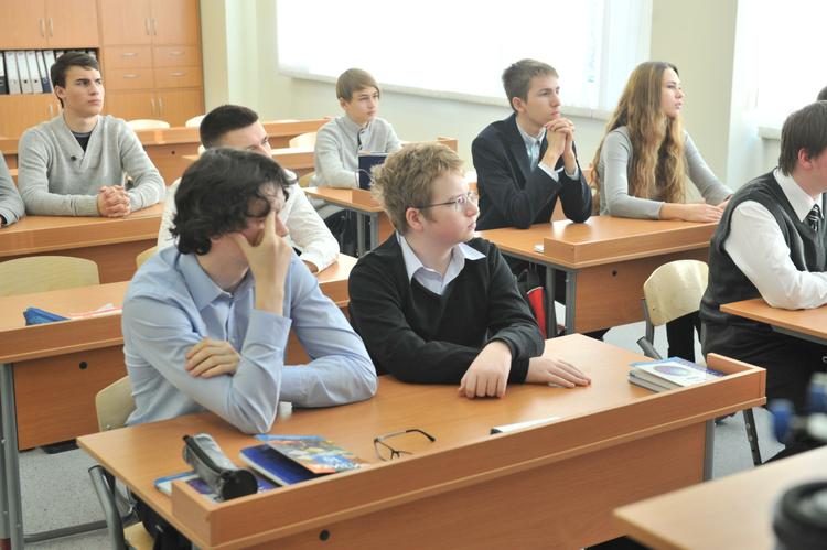 В Минздраве хотят научить российских школьников распознавать инсульт