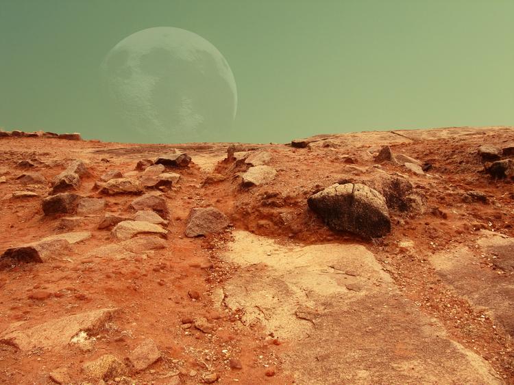 На Марсе найдены загадочные темные линии, в которых кипит вода