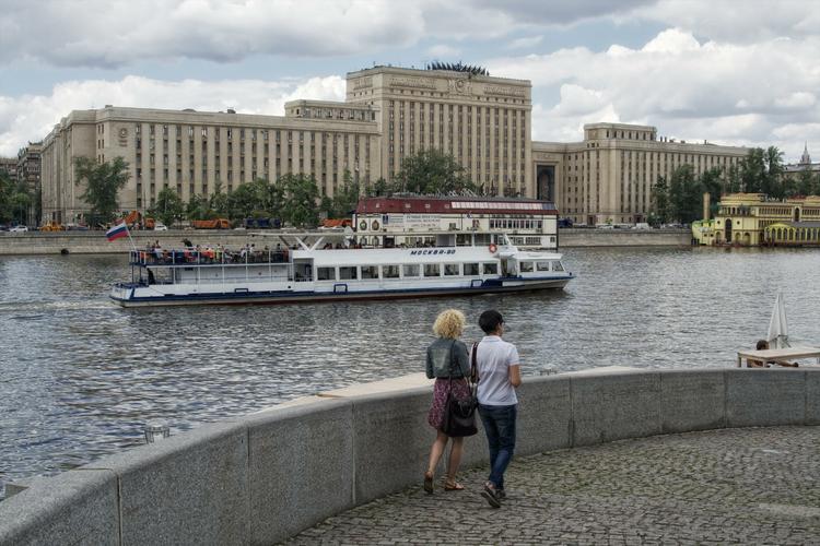 В Парке Горького в Москве расстреляли троих человек