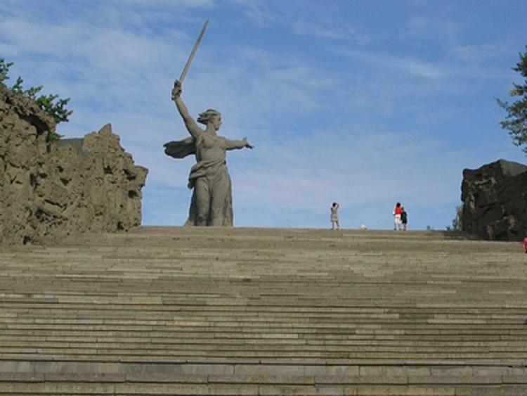 Памятник "Родина-мать зовет!" получил особый статус